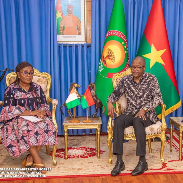 Décès de Alino Faso : le Burkina Faso condamne une procédure irrespectueuse et exige la vérité