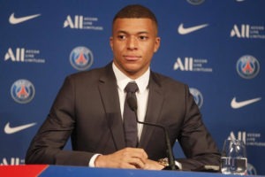 Plainte de Kylian Mbappé contre le PSG : l’attaquant retire ses accusations de harcèlement