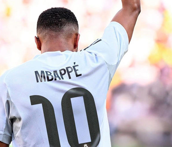 Kylian Mbappé Real Madrid : le numéro 10 devient officiellement le sien