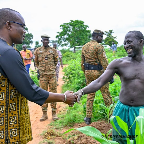 Campagne agricole : le Premier ministre exprime son soutien direct aux producteurs familiaux