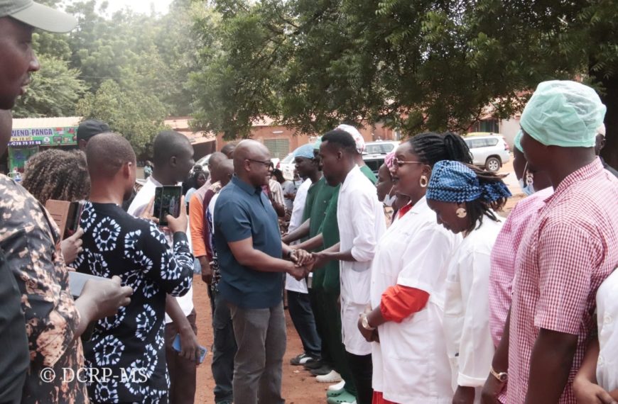 Amélioration de l’offre de soins : visite du ministre Kargougou au CMA de Diébougou