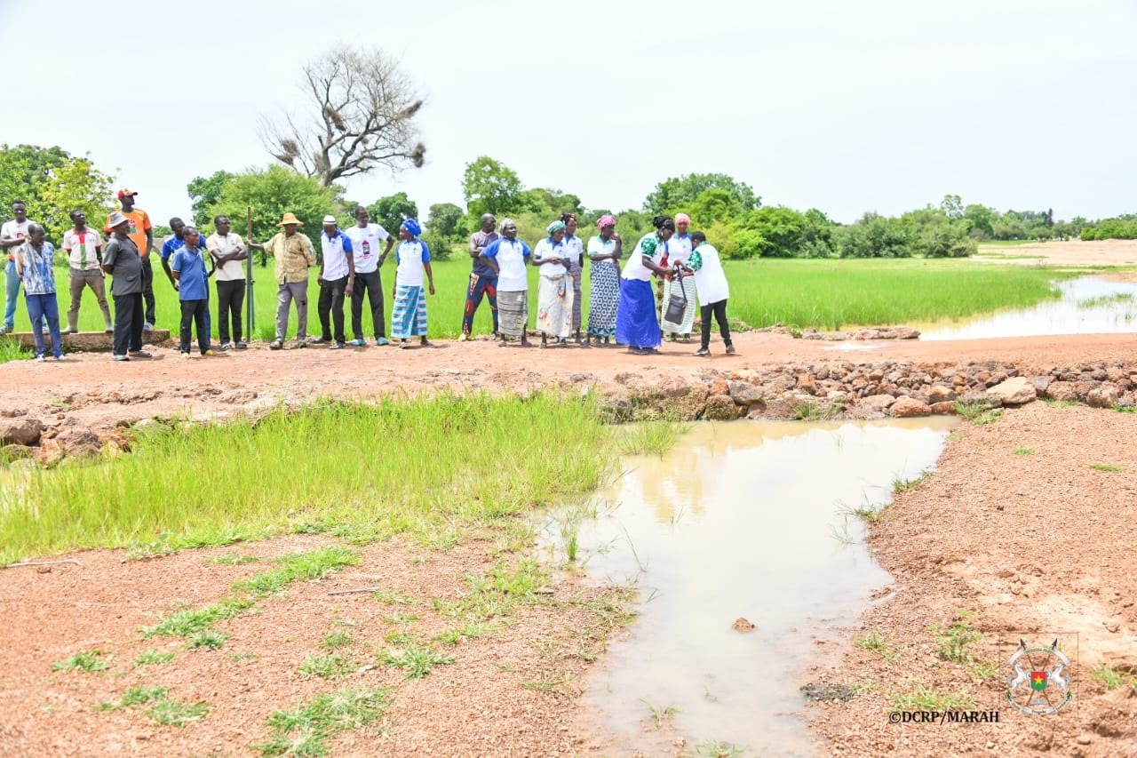 Programme pour le renforcement de la résilience des petits producteurs : une mission de terrain à Yaadga et Nando