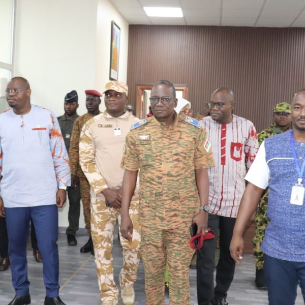 Sécurité financière des forces de défense : le gouvernement en visite à la COMIPEC à Ouagadougou