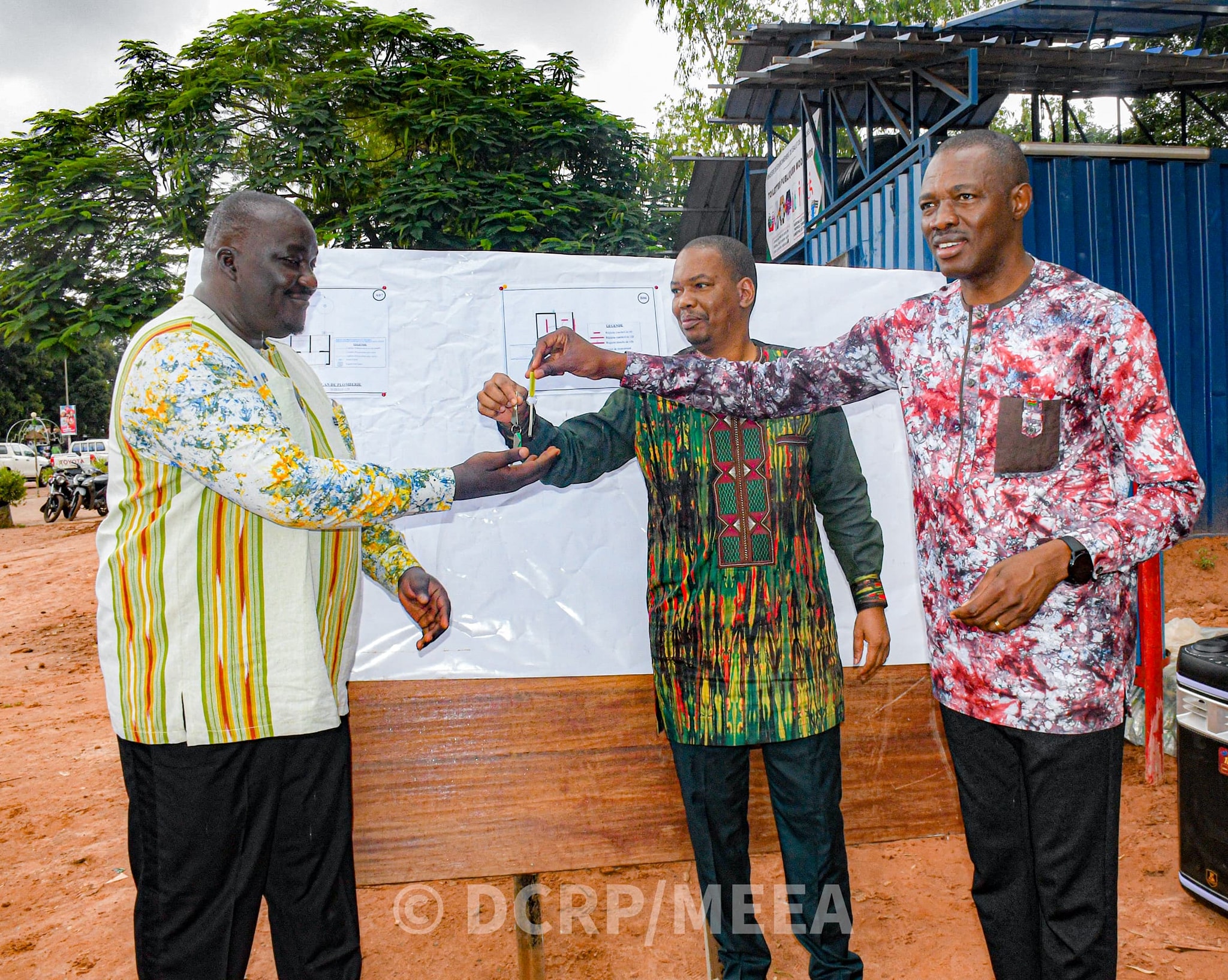 Assainissement à Bobo-Dioulasso : cinq superstructures de toilettes publiques modernes remises à la commune
