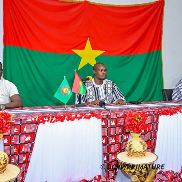 Diaspora burkinabè au Mali : le Premier ministre à l’écoute des compatriotes