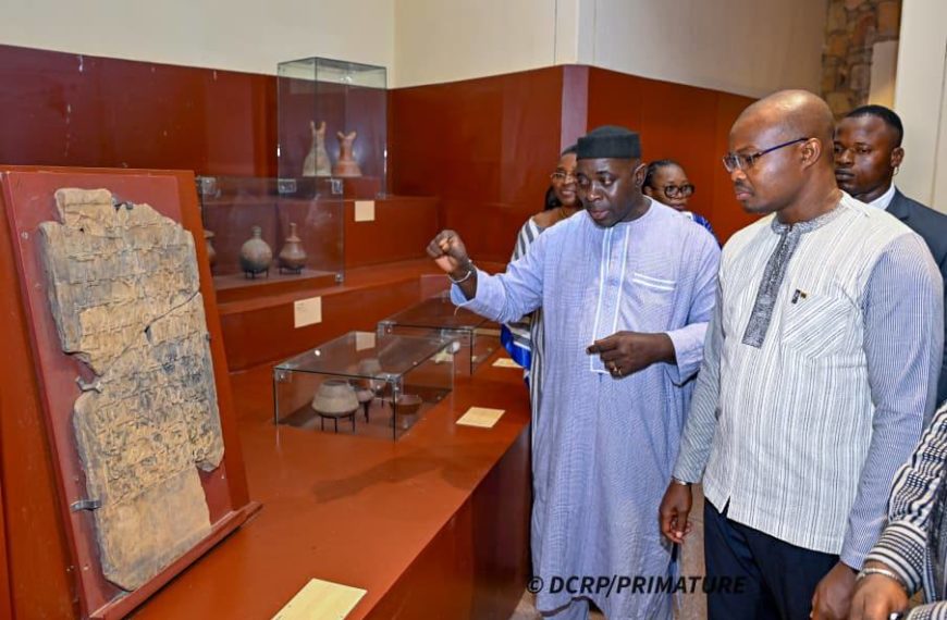 Visite culturelle : le Premier ministre découvre un pan du trésor culturel et artistique au Mali