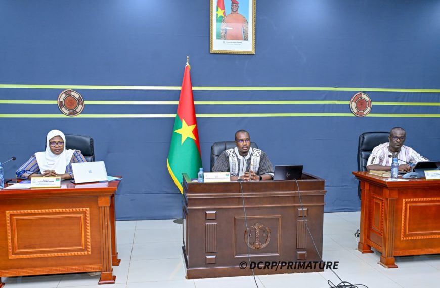 Transformation digitale : un séminaire gouvernemental trace la voie pour le Burkina Faso