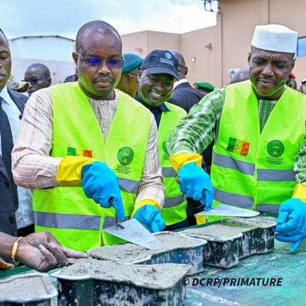 Action citoyenne Mali : le Premier ministre félicite les Brigadiers citoyens