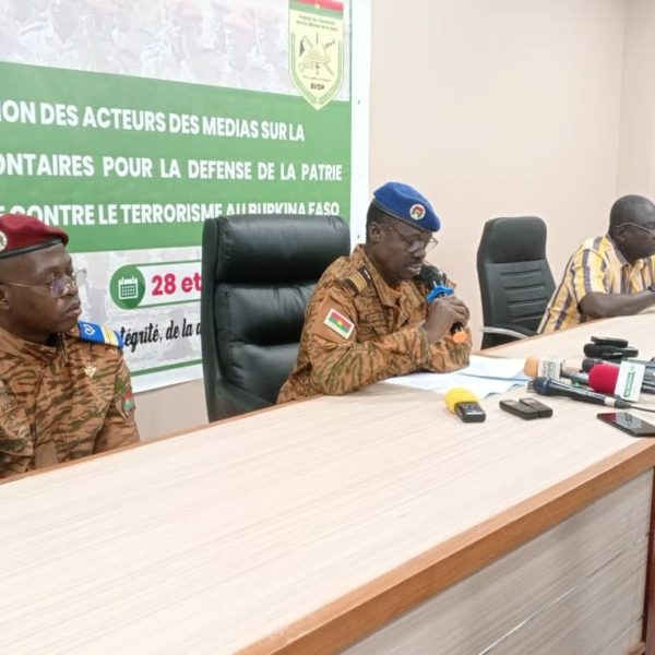 Médias et VDP : déconstruire les préjugés pour renforcer la lutte antiterroriste au Burkina Faso