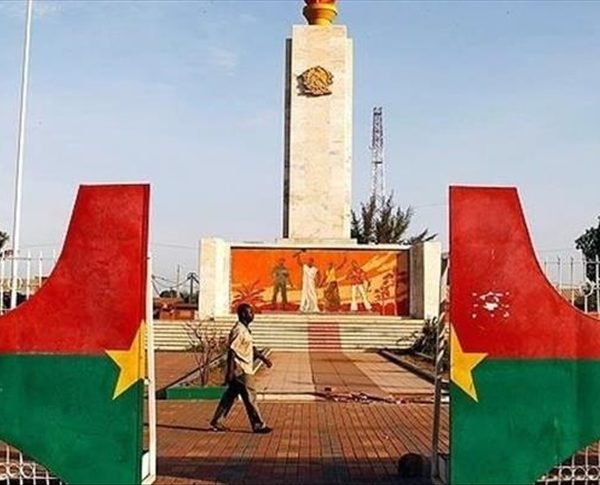 Jours chômés et payés : Les jours fériés vont passer de 15 à 11 au Burkina