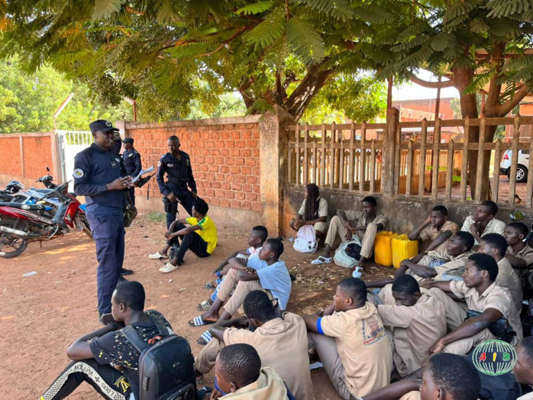 Opération En classe ou à Faso Mêbo : 77 élèves interpellés à Bobo-Dioulasso