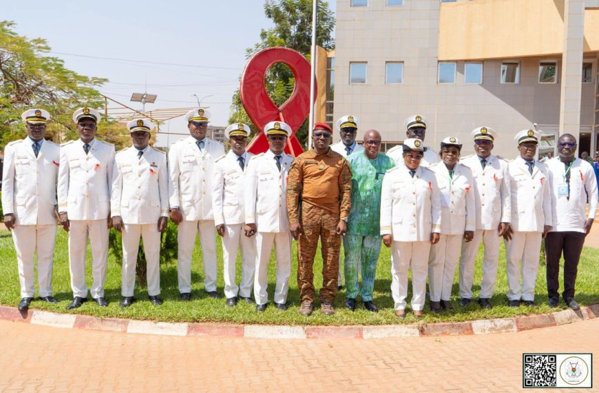Lutte contre le VIH au Burkina Faso : restructurer et prioriser les actions pour plus d’efficacité