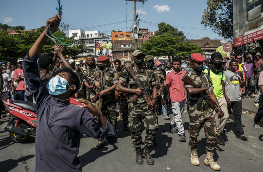 Militaires malgaches manifestants
