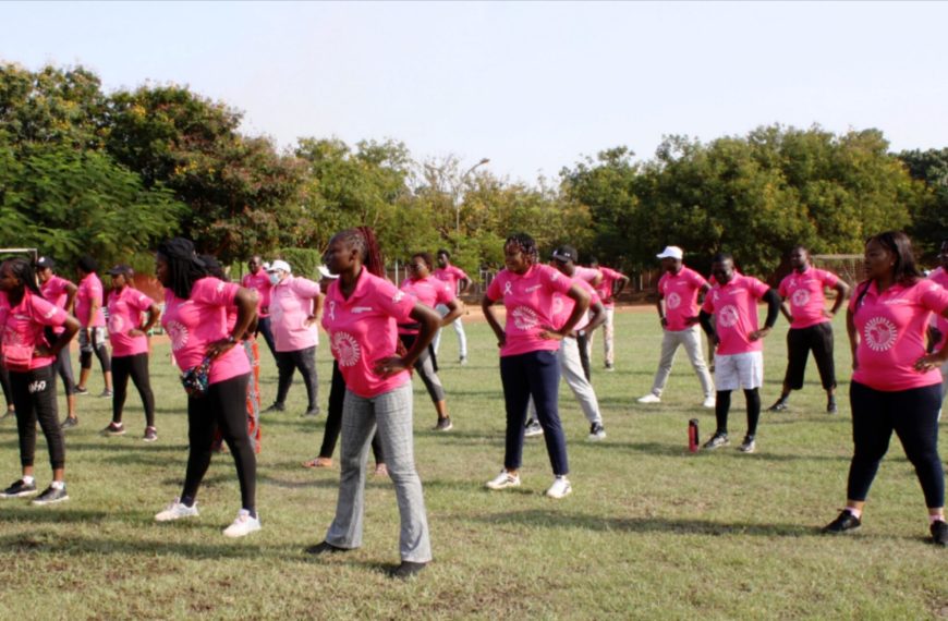 Cancer du sein : séance d’aérobic à Ouagadougou