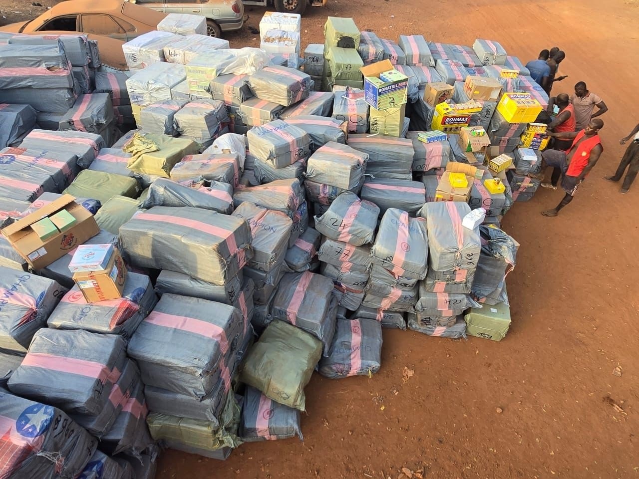 Saisie de médicaments illicites : saisie de médicaments illicites à la Douane de Ouagadougou