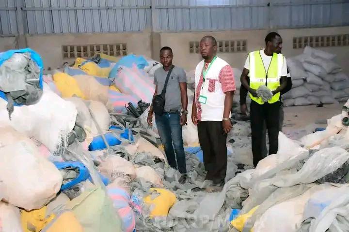 Burkina Faso : coup de filet sur une usine de sachets plastiques