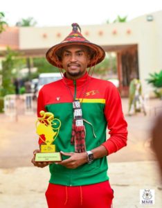 Cyclisme Paul Daumont : le « Meilleur coureur amateur africain » accueilli en héros à Ouagadougou