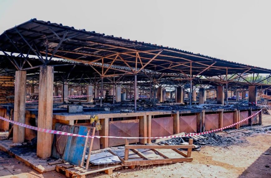 Incendie marché Paspanga : 160 étals ravagés dans l’arrondissement n°02 de Ouagadougou