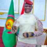 Carte d’identité biométrique AES : Le Burkina Faso lance officiellement le nouveau document avec l’enrôlement du Président