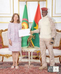 Présentation de lettres de créance : Cristina Maria CERQUEIRA PUCARINHO au Burkina Faso