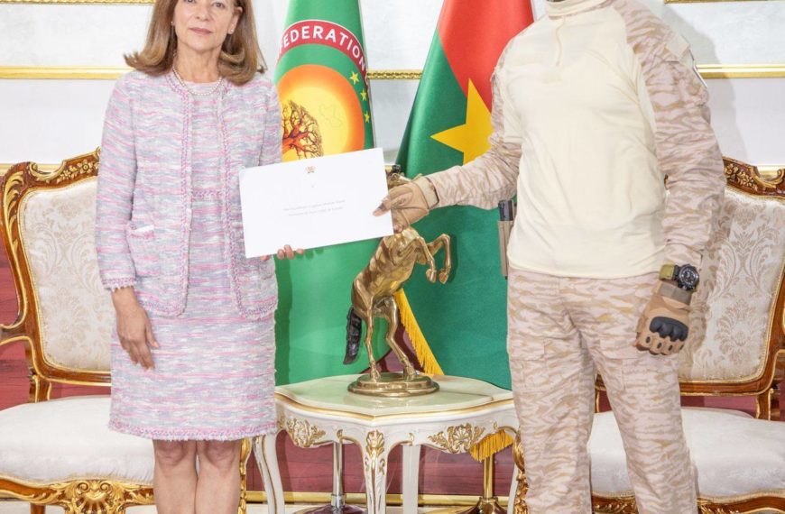 Présentation de lettres de créance : Cristina Maria CERQUEIRA PUCARINHO au Burkina Faso