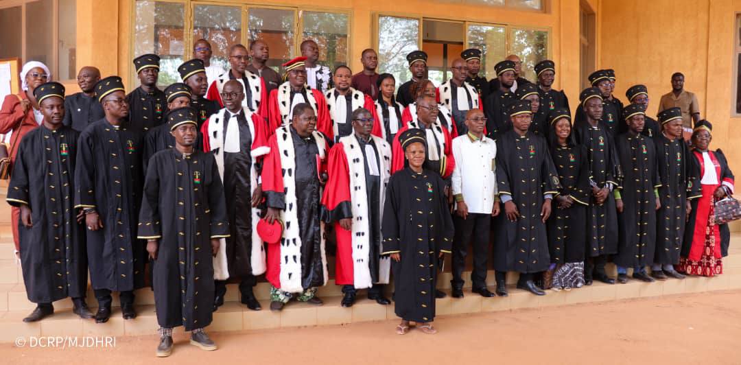 Cour d’appel de Ouagadougou : vingt nouveaux magistrats prêtent serment