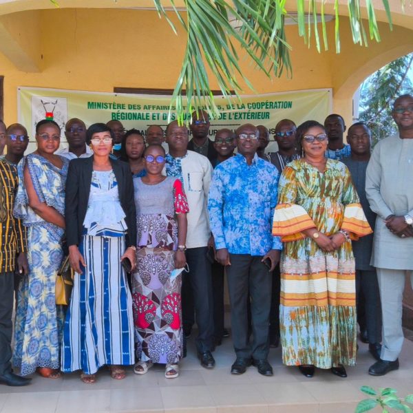 Authentification des actes publics renforcée par une réforme