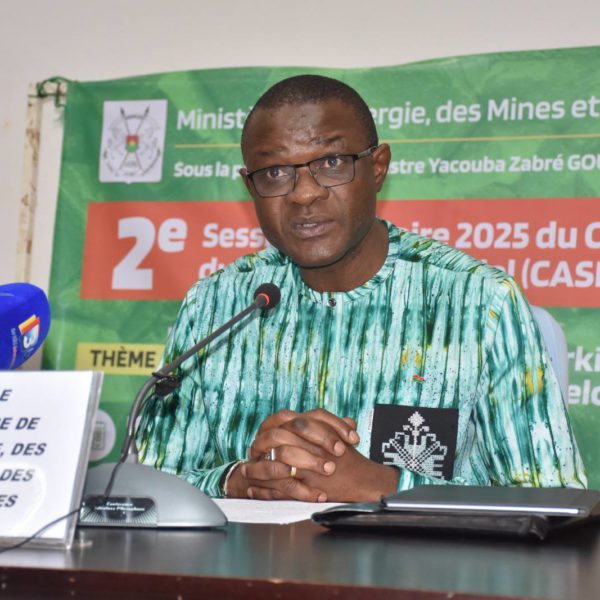 Ministre GOUBA ouvre le CASEM de l’Énergie