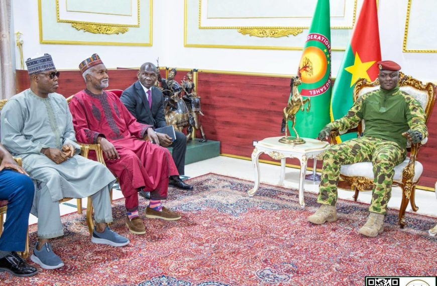 Nigéria-Burkina Faso : le ministre nigérian reçu par Traoré