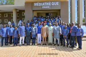 Burkina : 1 290 cadres de l’État sortent…