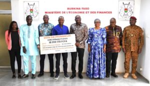 Diébédo Francis Kéré reverse 18 millions F CFA…