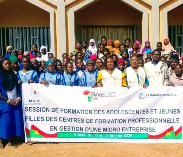 Gestion d’une micro-entreprise : la DGAJEP forme 500 jeunes filles
