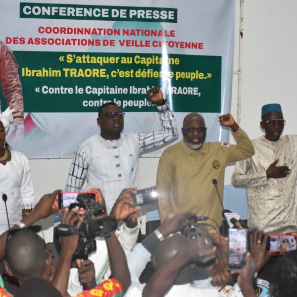 Burkina : la veille citoyenne soutient Traoré après le putsch avorté