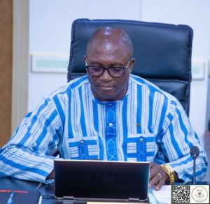 Burkina 2026 : contrôle des diplômes des fonctionnaires…