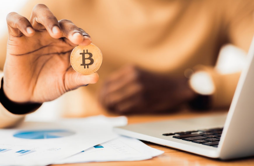 Bitcoin, Crypto, Monnaie numérique, Burkina Faso, Économie, Trading, Blockchain, Jeunesse.