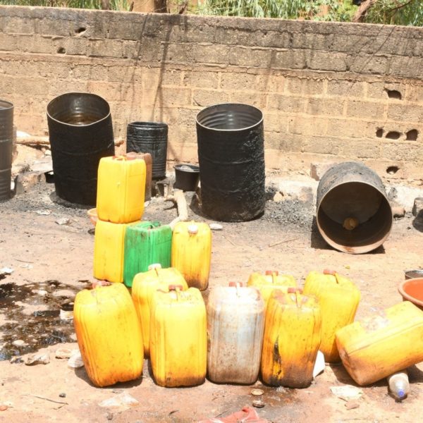 Ouagadougou : une usine de fabrication illicite d’huiles démantelée