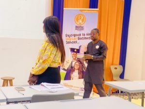 Formation au numérique : l'excellence de la DBS