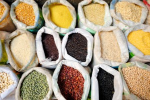 Céréales locales et riz importé : le match nutritionnel et économique