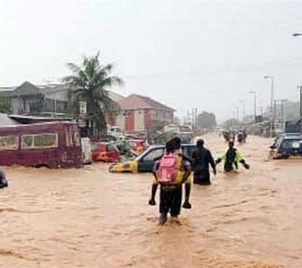 Inondations à Accra : le bilan grimpe à 12 morts